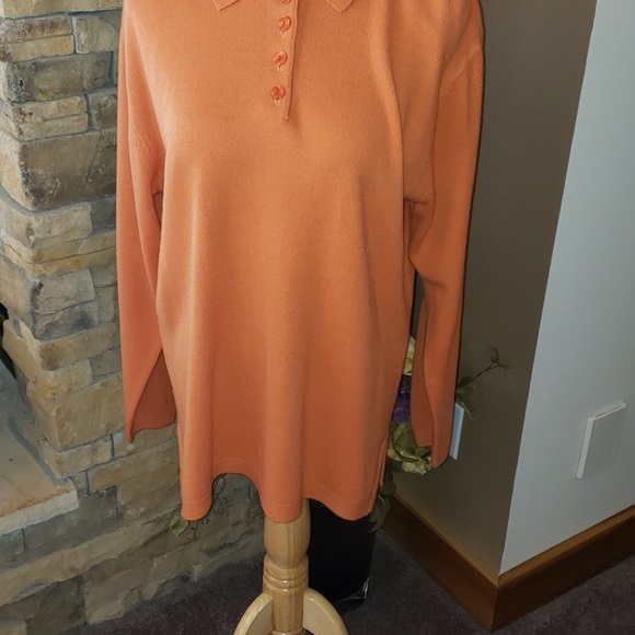 Sweater - Picture 5 of 5